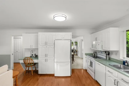 Breakfast Nook Photo of 520 Sandbar Place, Delta, BC