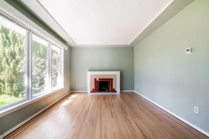 15405 Semiahmoo Avenue, White Rock, BC, White Rock — Single Family Residence for sale