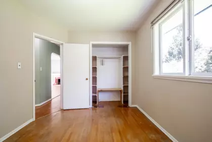 Primary Bedroom Photo of 15405 Semiahmoo Avenue, White Rock, BC