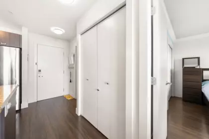 Hallway Photo of 302 709 12th Street, New Westminster, BC