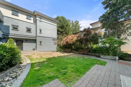 Hot Tub / Spa Photo of 302 709 12th Street, New Westminster, BC