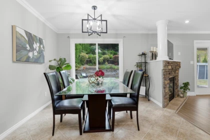 Breakfast Nook Photo of 33497 11 Avenue, Mission, BC