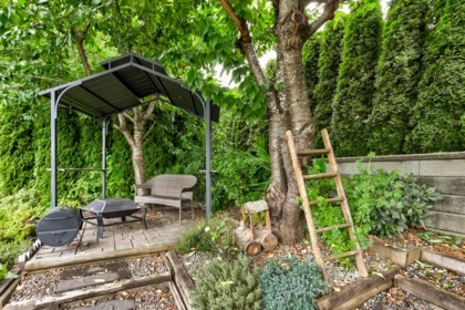Outdoor Patio Photo of 33497 11 Avenue, Mission, BC