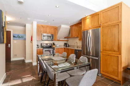 Kitchen Island Photo of 339 4573 Chateau Boulevard, Whistler, BC