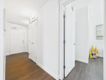 1806 567 Clarke Road, Coquitlam, BC, Coquitlam — Apartment/Condo for sale