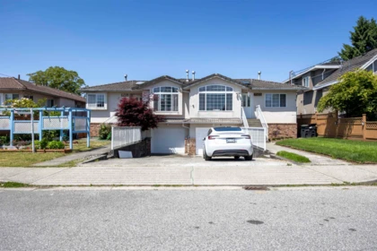 7523 17th Avenue, Burnaby, BC, Burnaby — Half Duplex for sale