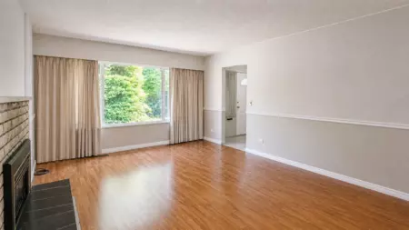 Primary Bedroom Photo of 1798 Heather Avenue, Port Coquitlam, BC