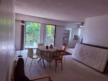 Breakfast Nook Photo of C345 1909 Salton Road, Abbotsford, BC
