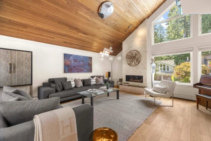 Breakfast Nook Photo of 5522 Deerhorn Lane, North Vancouver, BC