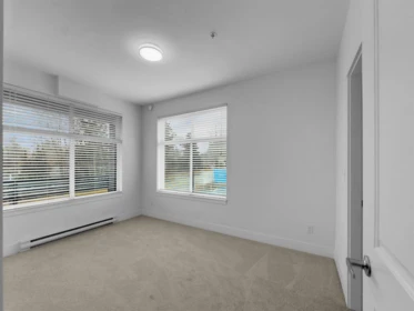 Office / Den Photo of 207 9983 E Barnston Drive, Surrey, BC