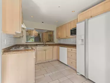 Guest Bathroom Photo of 412 618 W 45th Avenue, Vancouver, BC
