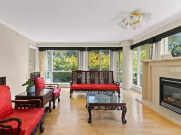 Kitchen Photo of 412 618 W 45th Avenue, Vancouver, BC