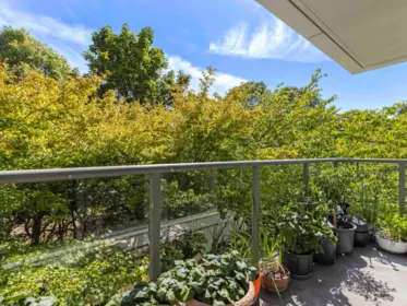 Staircase Photo of 412 618 W 45th Avenue, Vancouver, BC
