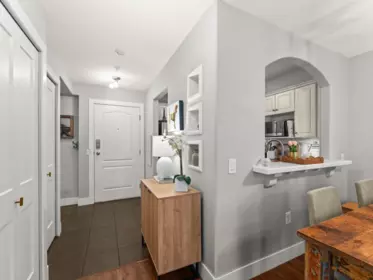 Kitchen Photo of 117 5900 Dover Crescent, Richmond, BC