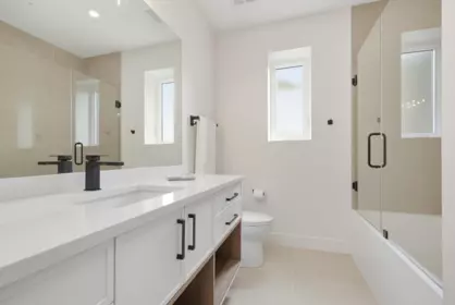 Hallway Photo of 4 36228 Sandringham Drive, Abbotsford, BC