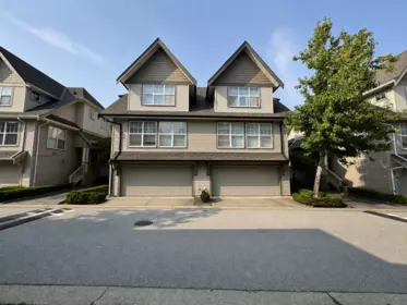 31 8089 209 Street, Langley, BC, Langley — Half Duplex for sale