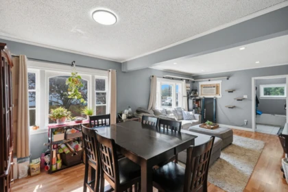Breakfast Nook Photo of 1624 Jackson Street, Abbotsford, BC