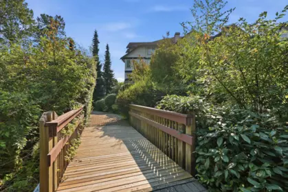 Garden / Landscaping Photo of 317 83 Star Crescent, New Westminster, BC