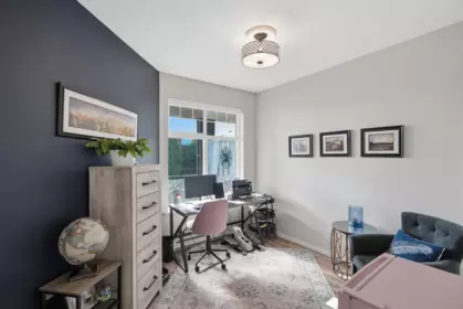Hallway Photo of 317 83 Star Crescent, New Westminster, BC