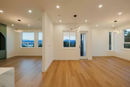 Hallway Photo of 102 11313 137 Street, Surrey, BC
