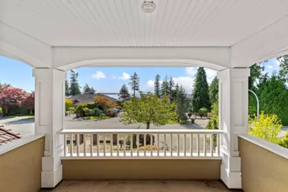 Dining Area Photo of 13477 13a Avenue, Surrey, BC