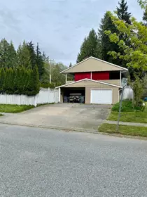 13910 96 Avenue, Surrey, BC, Surrey — Single Family Residence for sale