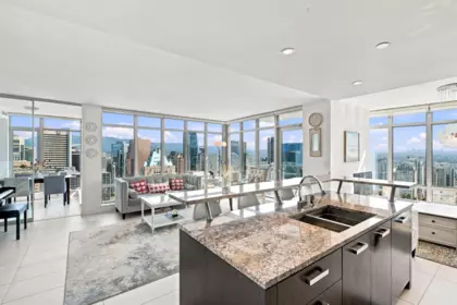 Kitchen Photo of 3407 1028 Barclay Street, Vancouver, BC