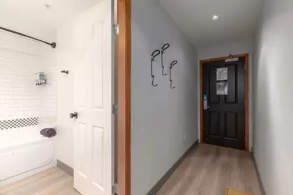 327 4369 Main Street, Whistler, BC, Whistler — Apartment/Condo for sale