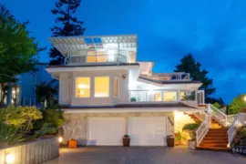 6440 Rosebery Avenue, West Vancouver, BC