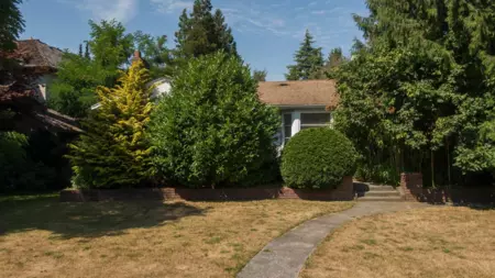 Breakfast Nook Photo of 2677 W 35th Avenue, Vancouver, BC
