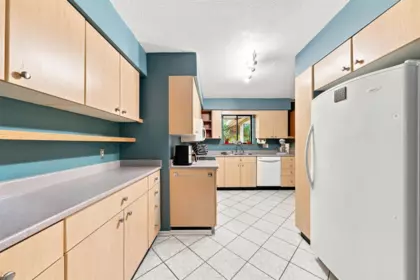 Breakfast Nook Photo of 2161 Floralynn Crescent, North Vancouver, BC