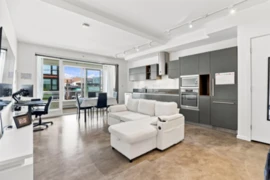 209 133 E 8th Avenue, Vancouver, BC