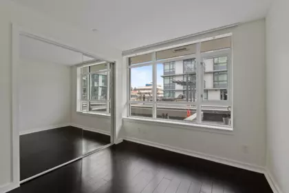 Guest Bathroom Photo of 569 2080 West Broadway Street, Vancouver, BC