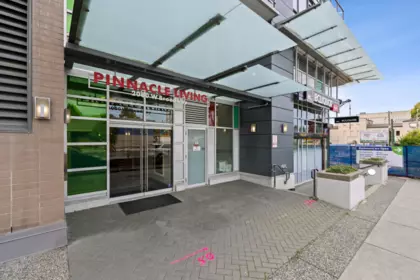 Office / Den Photo of 569 2080 West Broadway Street, Vancouver, BC