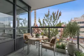 569 2080 West Broadway Street, Vancouver, BC