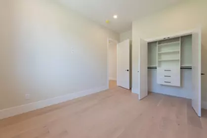 Basement Recreation Room Photo of 5962/64 Barnacle Street, Sechelt, BC