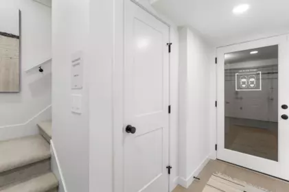Mudroom Photo of 29 2891 Montrose Avenue, Abbotsford, BC