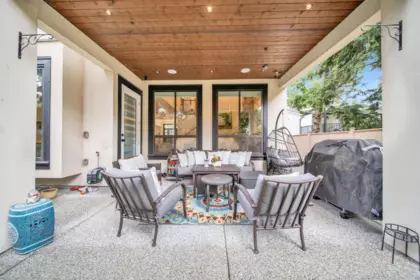 Garden / Landscaping Photo of 20208 42 Avenue, Langley, BC