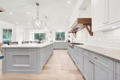 Kitchen Island Photo of 20208 42 Avenue, Langley, BC