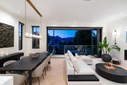 Breakfast Nook Photo of 2865 Trinity Street, Vancouver, BC