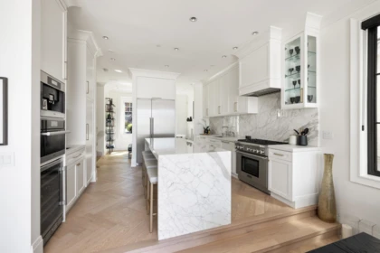 Kitchen Island Photo of 2865 Trinity Street, Vancouver, BC