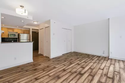 Kitchen Photo of 202 1688 Robson Street, Vancouver, BC