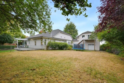 Garden / Landscaping Photo of 5226 222 Street, Langley, BC