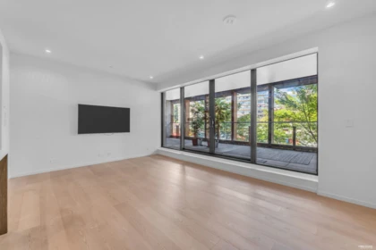 Breakfast Nook Photo of 214 1355 Bellevue Avenue, West Vancouver, BC