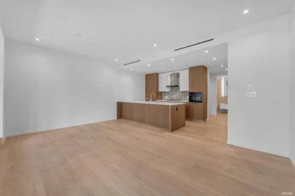 Loft / Bonus Room Photo of 214 1355 Bellevue Avenue, West Vancouver, BC