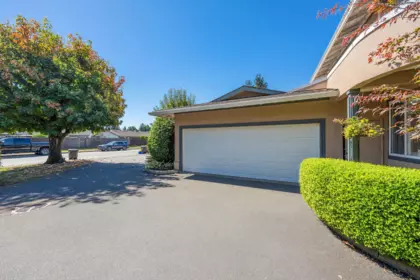 Outdoor Kitchen Photo of 7 12267 190 Street, Pitt Meadows, BC