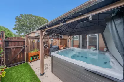 Swimming Pool Photo of 7 12267 190 Street, Pitt Meadows, BC