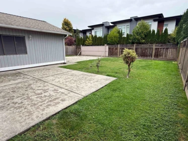 Basement Recreation Room Photo of 10760 Seamount Road, Richmond, BC