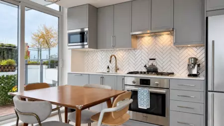 706 2435 Kingsway, Vancouver, BC, Vancouver — Apartment/Condo for sale