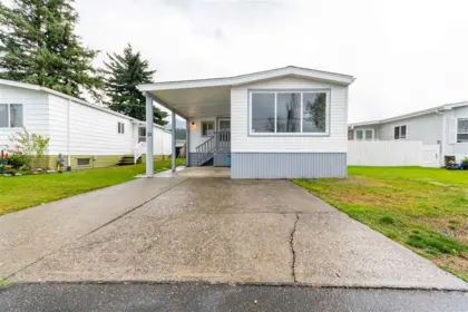 52 6338 Vedder Road, Chilliwack, BC, Chilliwack — Manufactured Home for sale